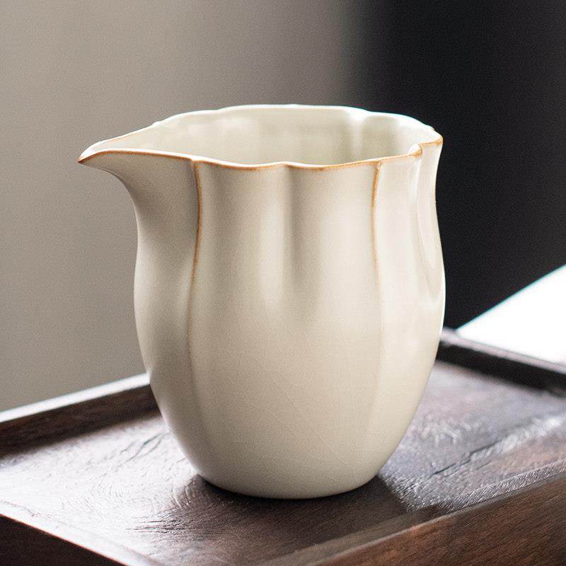 米黄汝窑分茶器中式花瓣家用茶海公道杯可养开片陶瓷茶具配件公杯,餐饮具,公道杯,淘宝优惠券,粉丝福利购,淘宝优惠卷