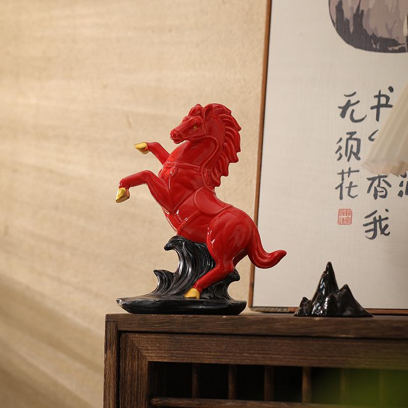 陶瓷马摆件马到成功红瓷家居风水招财生肖马办公室公司开业工艺品