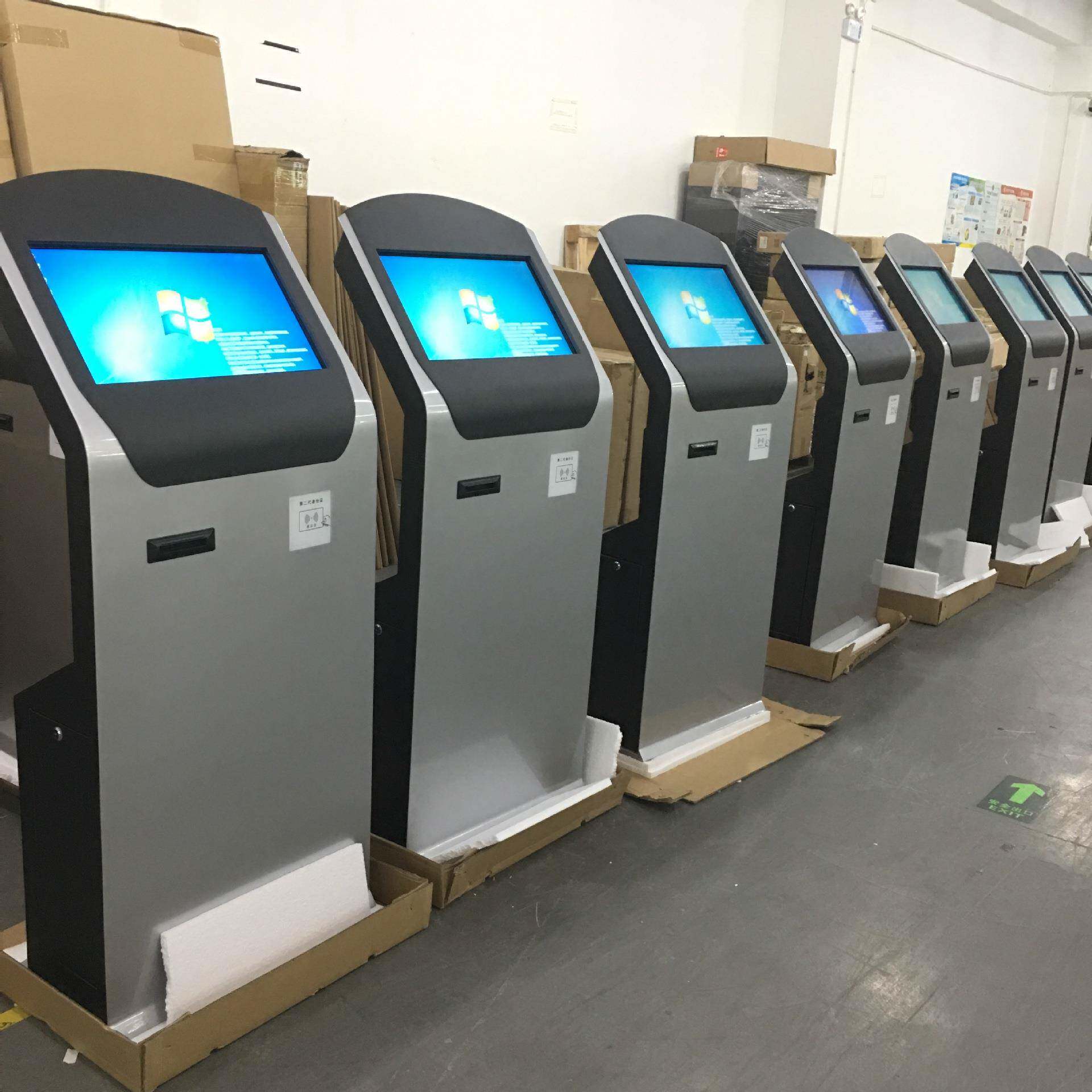 现货W-Media查询叫号机 触控产品22寸立式带二维码打印机金属键盘