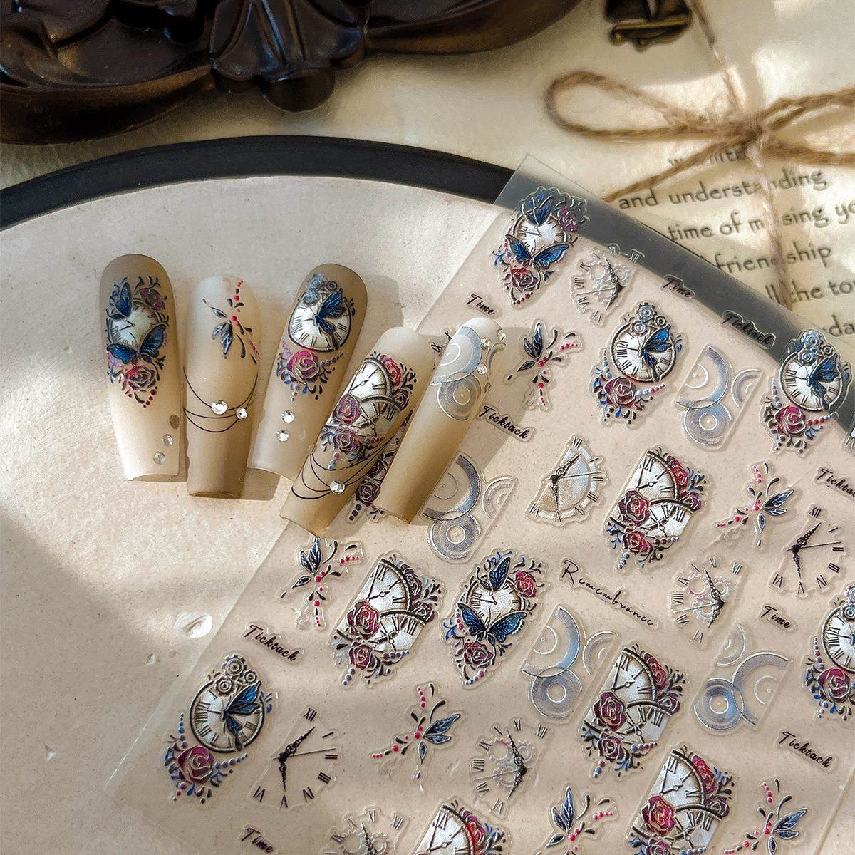 复古表盘美甲贴纸蝴蝶花卉精致轻奢风浮雕平面款带背胶指甲贴