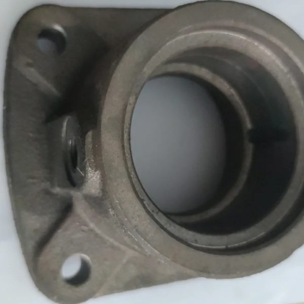 源75下箱挖掘机法兰盘/箱65胶上盖法兰传动盖新轮 下 箱式动分