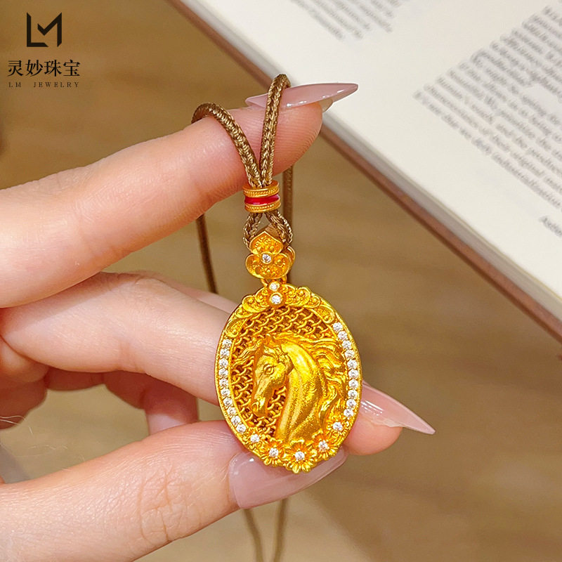 金店款越南沙金不掉色点钻马头福牌吊坠项链马到成功生肖牌仿真金