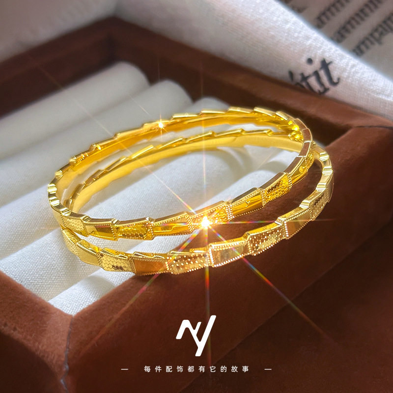 越南沙金不掉色轻奢vintage设计cnc爆闪龙鳞蛇骨女款仿真金色手镯