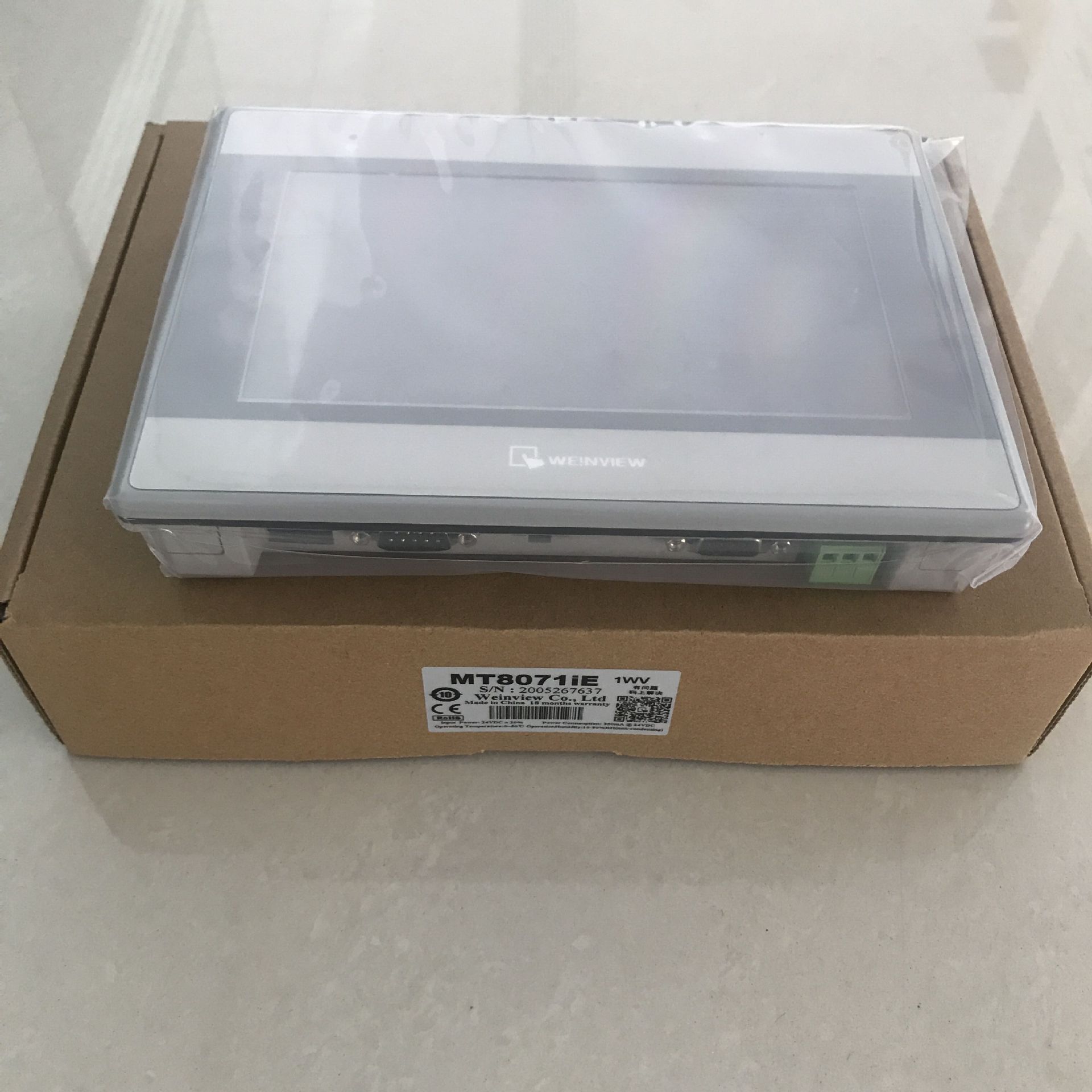 威纶原装7寸触摸屏MT8072IE