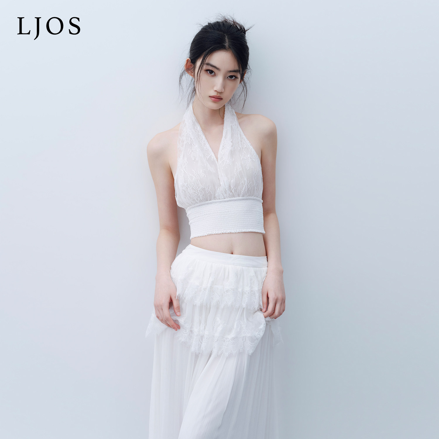 LJOS | 银莲花白重工睫毛蕾丝挂脖抹胸上衣2026早春新品显瘦露肩