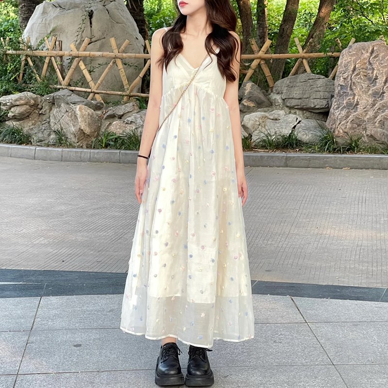 法式甜美设计感网纱连衣裙女夏季新款H海边度假风v领假两件吊带裙