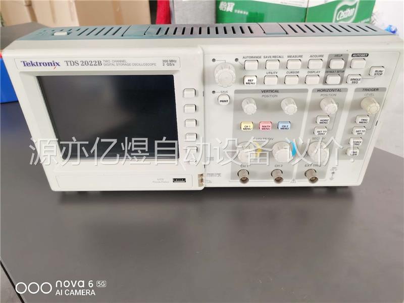 泰克TDS2022B示波器，功能正常，成色漂亮，运费自理。需(议价)