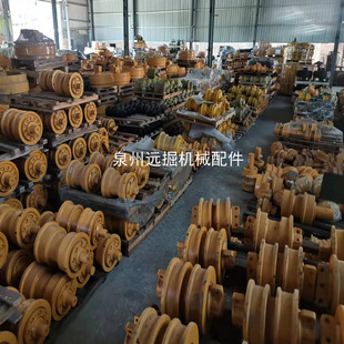 D31 D30 D375A D41 D65 小推松土机系列D155支重轮D20 D50 D275