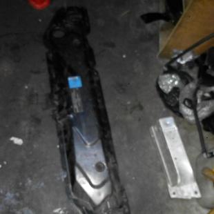 适用于宝马5系523E60龙门架 原车拆车件