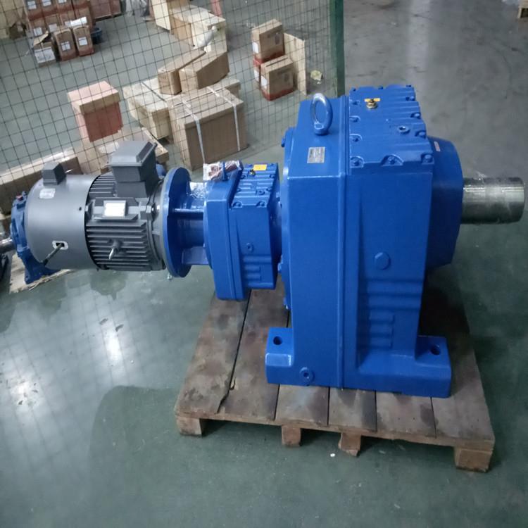 RXF127法兰轴伸式安装单级斜齿轮减速机传动效率高 耗能低 噪音低