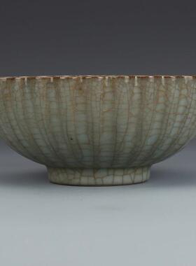 宋官窑粉青釉瓜棱碗古董古玩收藏品复古瓷老物件瓷器老货摆件