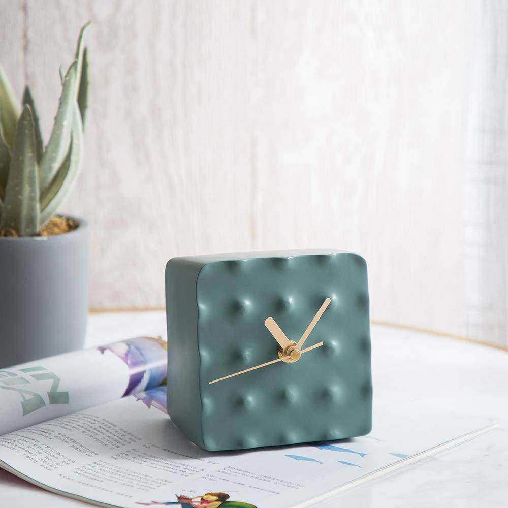 几何形座钟摆件树脂材质工艺品豆沙绿桌面立钟陈设家居简约创意,婴童用品,其它婴童用品,淘宝优惠券,粉丝福利购,淘宝优惠卷