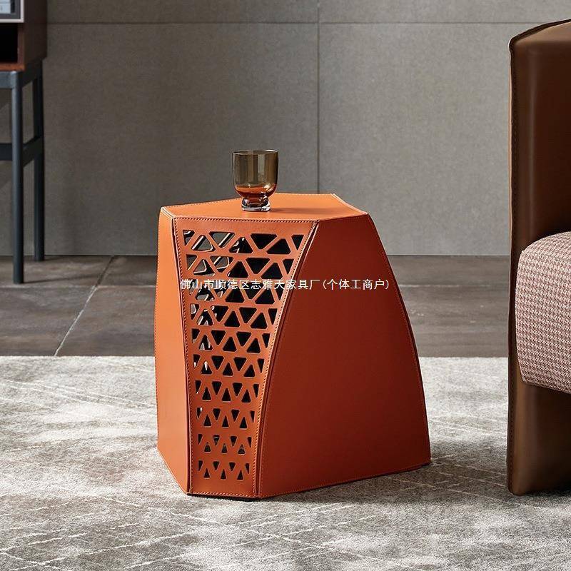 设计师现代矮凳马鞍皮凳客厅搁脚凳设计师现代边几妆凳