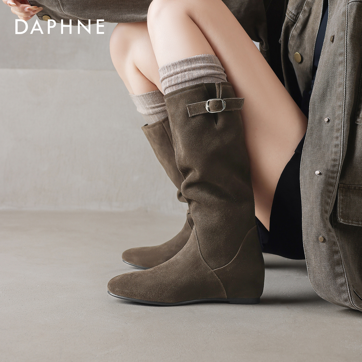 达芙妮棕色靴子高筒靴女