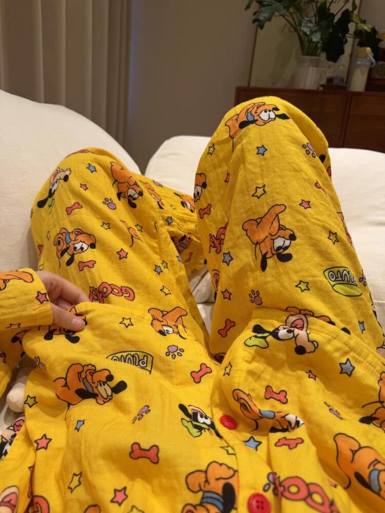 Qadınlar üçün uzunqol şalvarlı cizgi film pijama dəsti