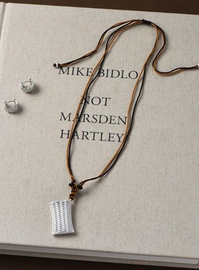 编织筐酒壶吊坠项链女春夏轻奢小众设计高级感游牧风长款毛衣链