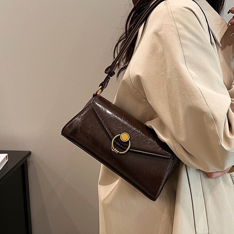 美拉德复古蜡皮小包包女2024新款腋下小方包春夏质感法棍包斜挎包,箱包皮具/热销女包/男包,小方包,淘宝优惠券,粉丝福利购,淘宝优惠卷