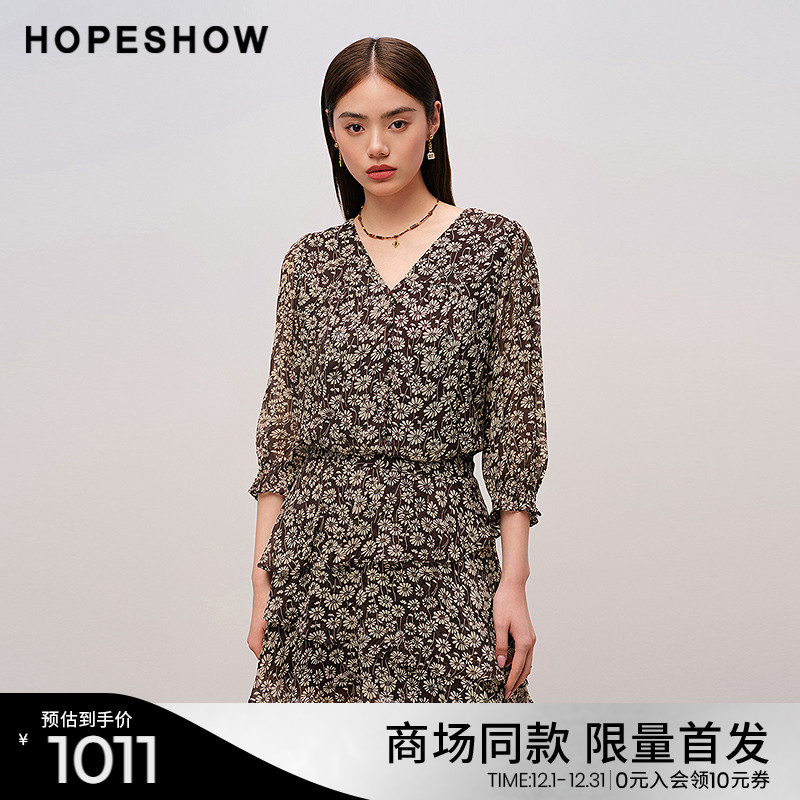 红袖商场同款HOPESHOW2025秋新款女装印花荷叶边拼接V领连衣裙