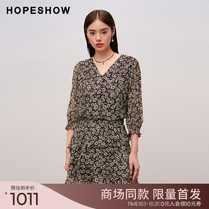 红袖商场同款HOPESHOW2025秋新款女装印花荷叶边拼接V领连衣裙