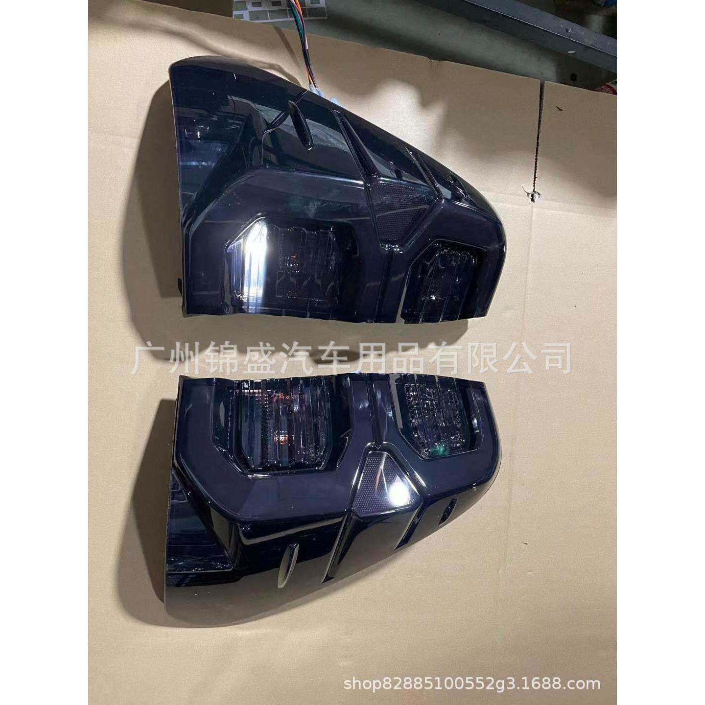 2021 REVO LED TAIL LAMP 尾灯，带流光尾灯
