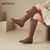 达芙妮尖头平底高筒长靴2026新款 秋冬季 加绒内增高骑士靴子瘦瘦靴