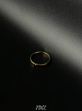 HOWX｜XSOSX联名单钻细款金色钛钢指环戒指