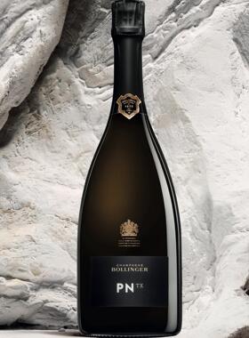 堡林爵（Bollinger） 黑中白PN18香槟