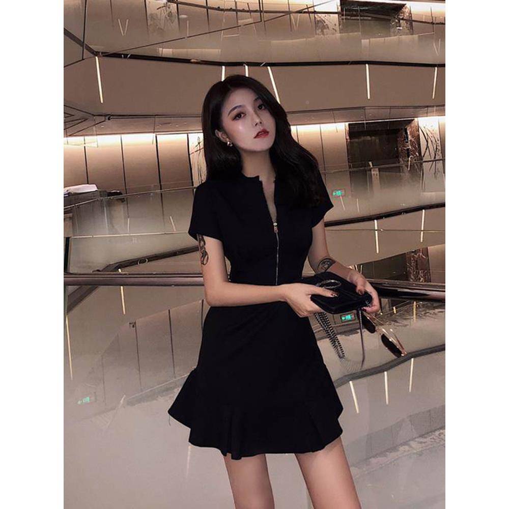 欧叶洲站新款法式复古高感本小黑裙荷边收腰8818黑色洋装女赫夏级