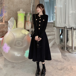 欧洲站秋冬2025新款港味复古高级感赫本风针织毛衣半身裙两件套装