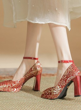 高跟鞋女中式龙凤褂婚p鞋禾秀婚纱两穿2024新款秋季一字带红色单
