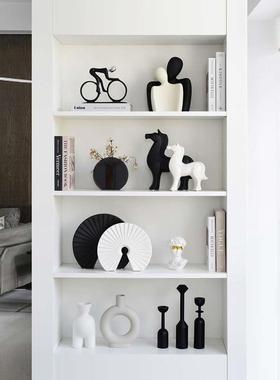 北欧现代创意抽象人物雕塑办公室客厅电视柜书柜酒柜软装饰品摆件