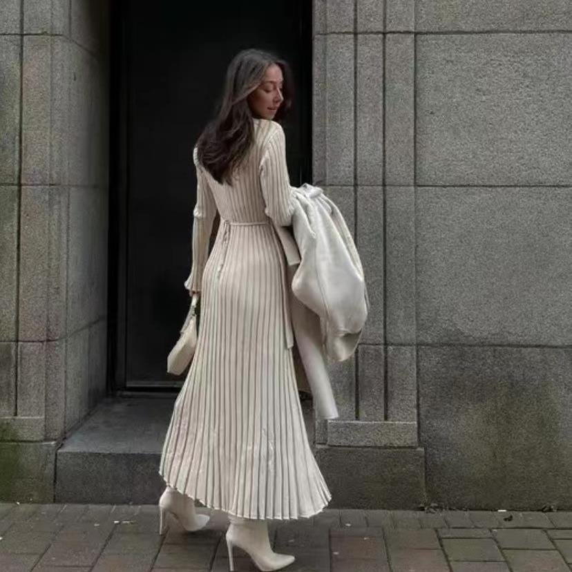 秋冬休闲圆领修身多色大坑条针织长袖条纹打底外穿连衣长裙Dress