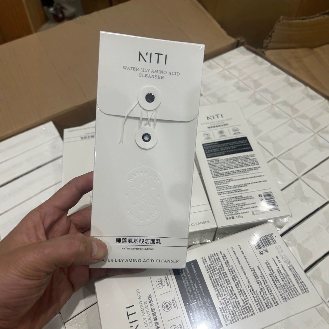 网红洁面清洁乳NTI睡莲氨基酸洗面奶洁面乳清洁毛孔深层清洁控油