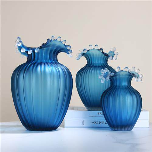 简约蓝色波浪琉璃花瓶工艺礼品摆饰客厅样板间样品屋展示中心装饰