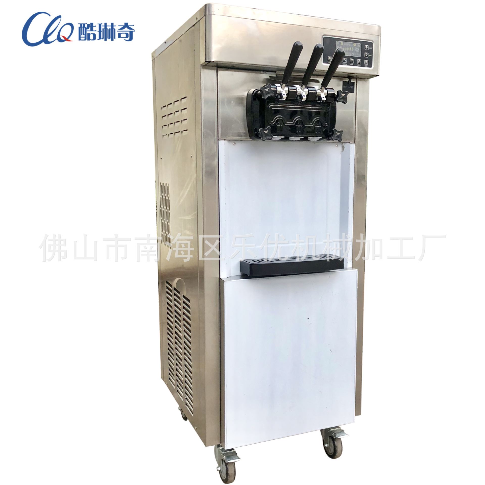 8668软冰激凌三头创业机器不锈钢保鲜功能立式冰淇淋机