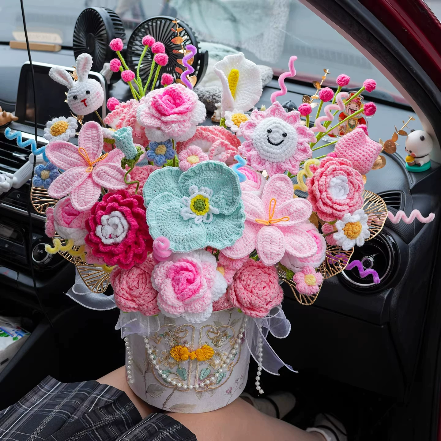 diy编织毛线花束抱抱桶钩针材料包送女友闺蜜礼物,服饰配件/皮带/帽子/围巾,DIY编织材料包,淘宝优惠券,粉丝福利购,淘宝优惠卷