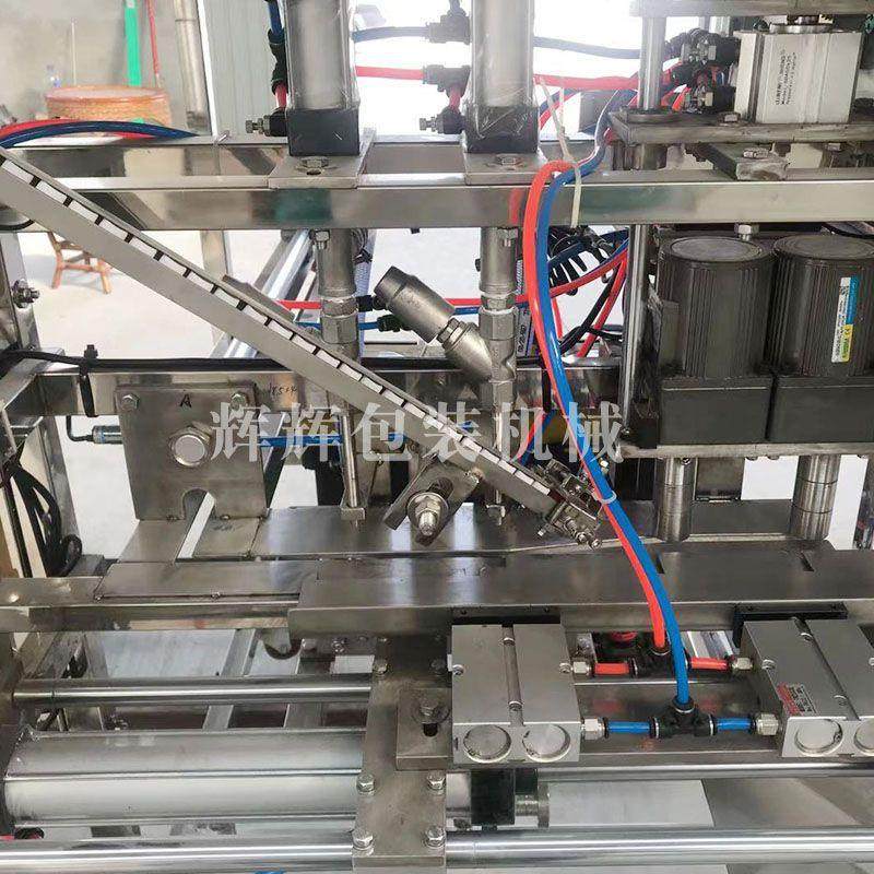 一果酱果泥饮料吸自立袋灌装旋盖机 自立575袋袋嘴灌装上盖旋盖体