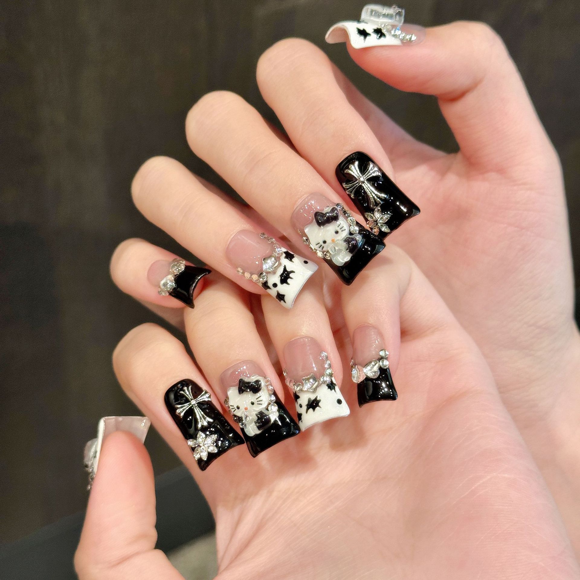 HelloKitty凯蒂猫纯手工穿戴甲欧美鸭嘴卡通可爱美甲贴片甜酷辣妹