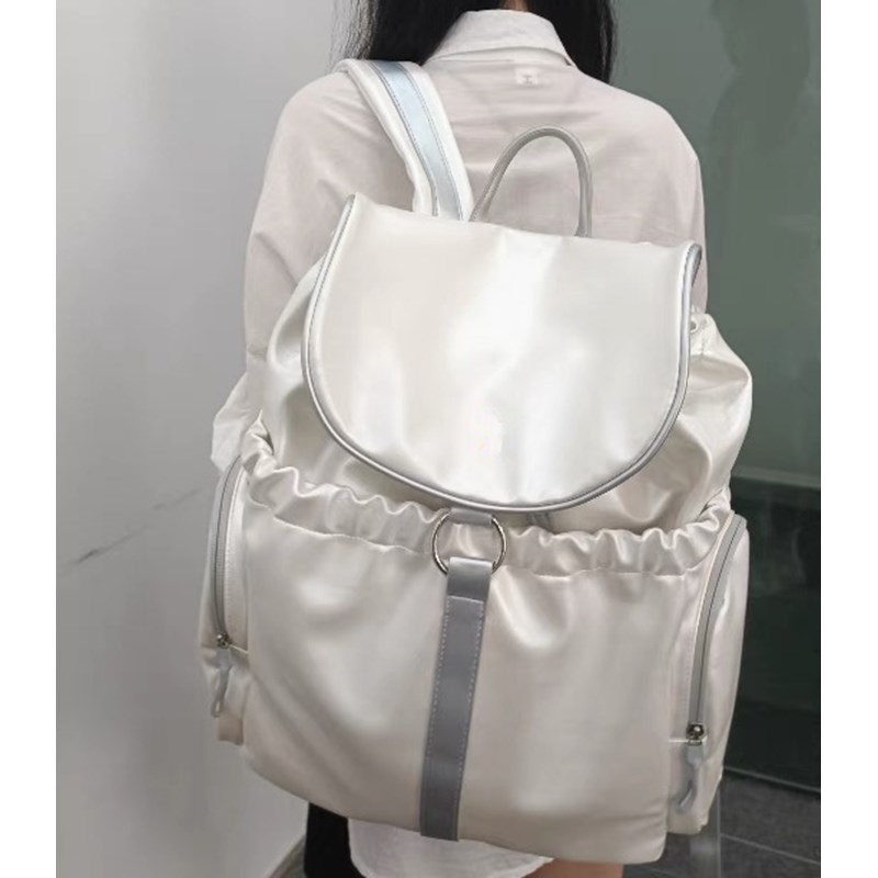 运动双肩包男女通用羽毛球网球训练健身包防泼水电脑旅行学生背包