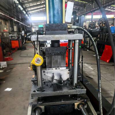 金全鑫自动属货架立机柱成型设备 围彩钢冷轧机械 全自动冲孔冷弯