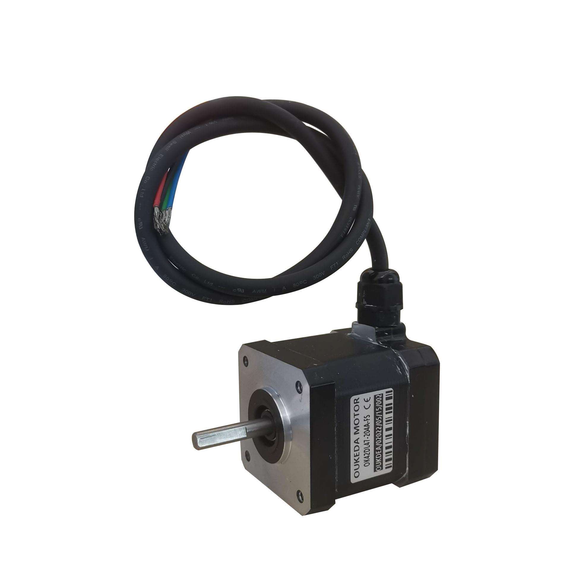 两相1.8度大扭矩防尘防雨42步进电机0.45Nm防水马达直流24V密封圈