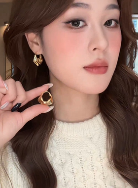 ZHENWEI/甄薇  熔岩肌理耳扣女气质时尚小众个性高级感耳饰女饰品