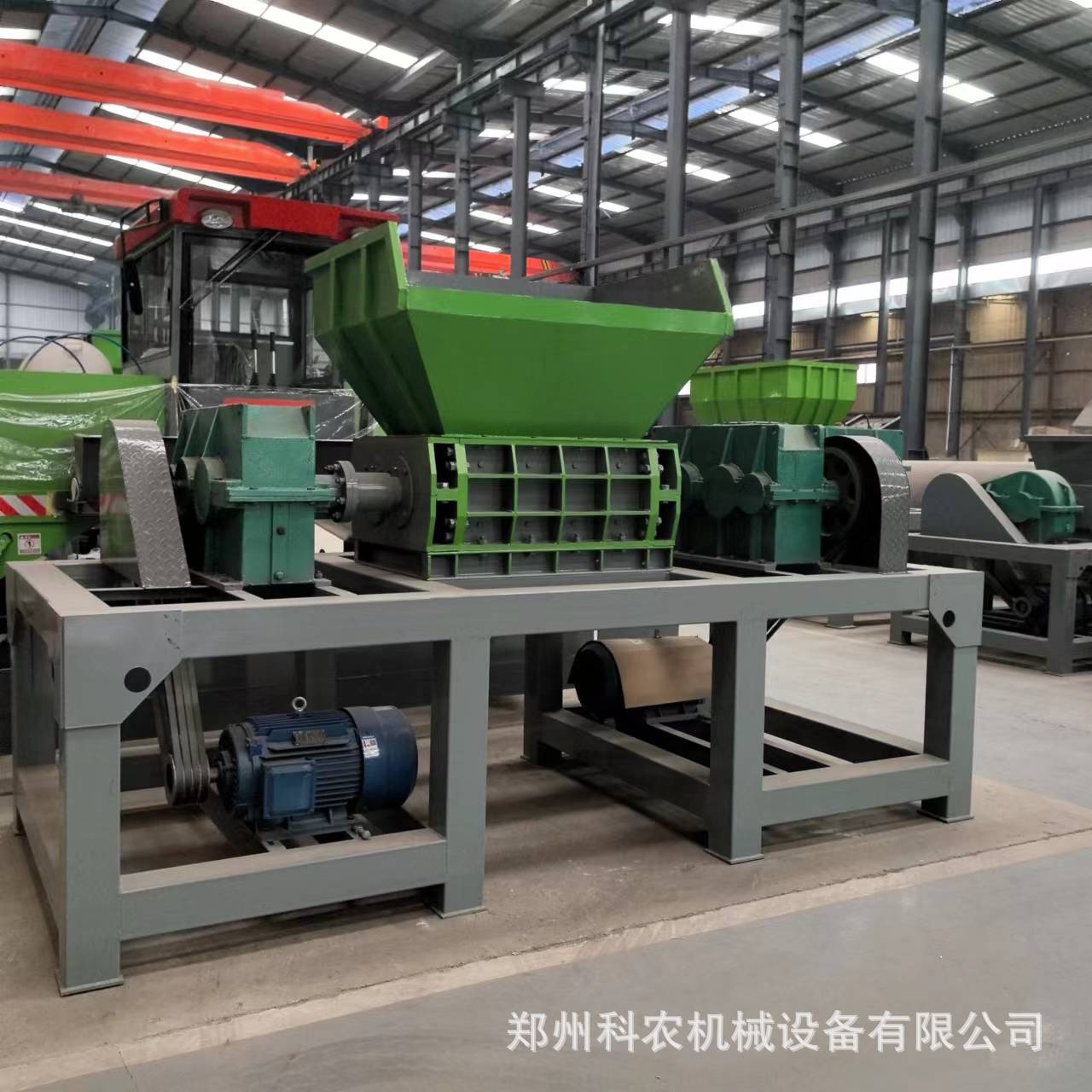 双轴大型汽车保险杠橡胶轮胎金属撕碎机 大蓝桶油漆桶双轴撕碎机