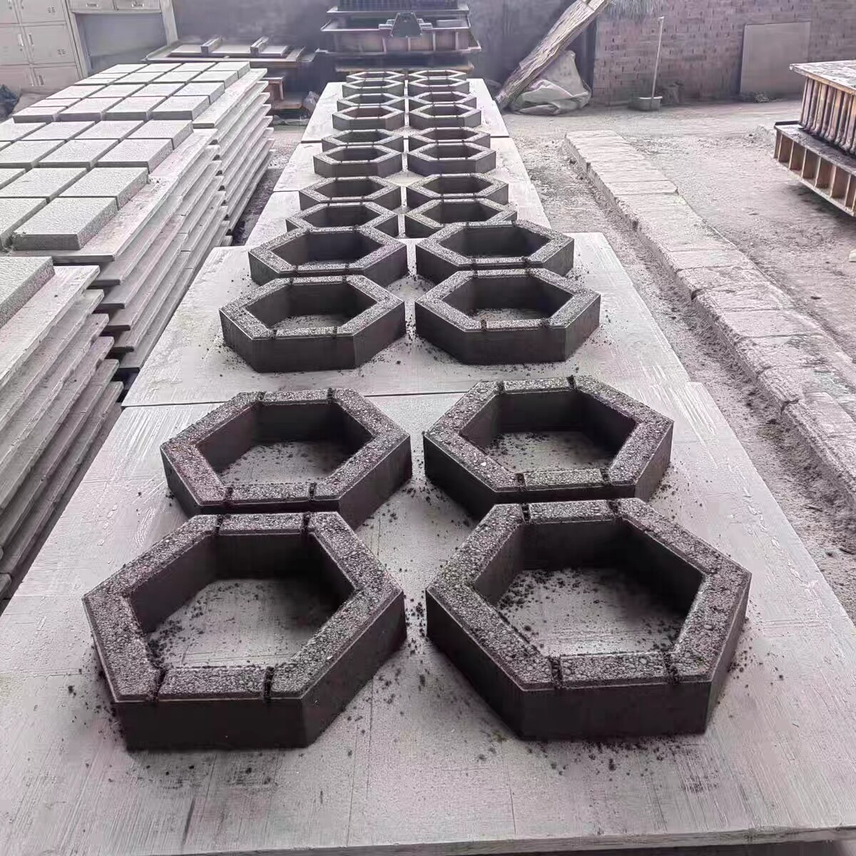 新疆 实心六角 空心六角块 护坡六棱砖 河道护坡砖 水泥连锁块