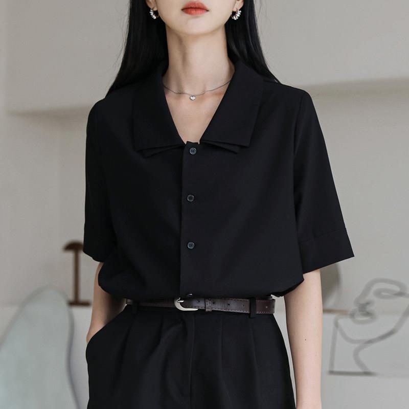 黑色翻领短袖衬衫女2026春夏新款法式复古设计感小众气质薄款衬衣