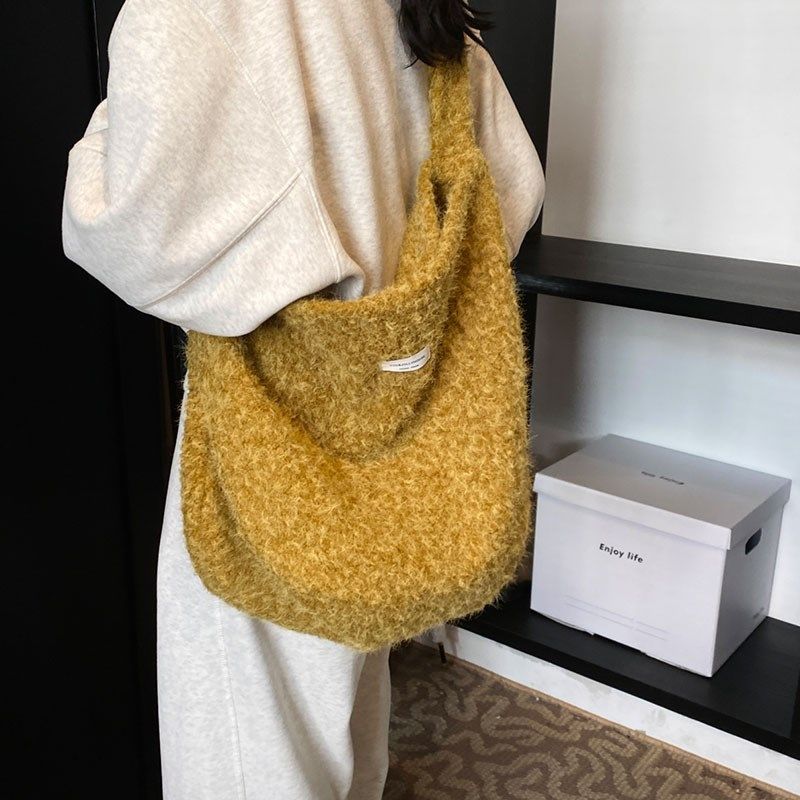 软绒毛呢包包女2025秋冬新款松弛感休闲单肩包大容量通勤包斜挎包,箱包皮具/热销女包/男包,托特包,淘宝优惠券,粉丝福利购,淘宝优惠卷