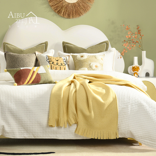 艾布之家样e板间北欧简约现代黄白色床单四件套小辛巴主题儿童床