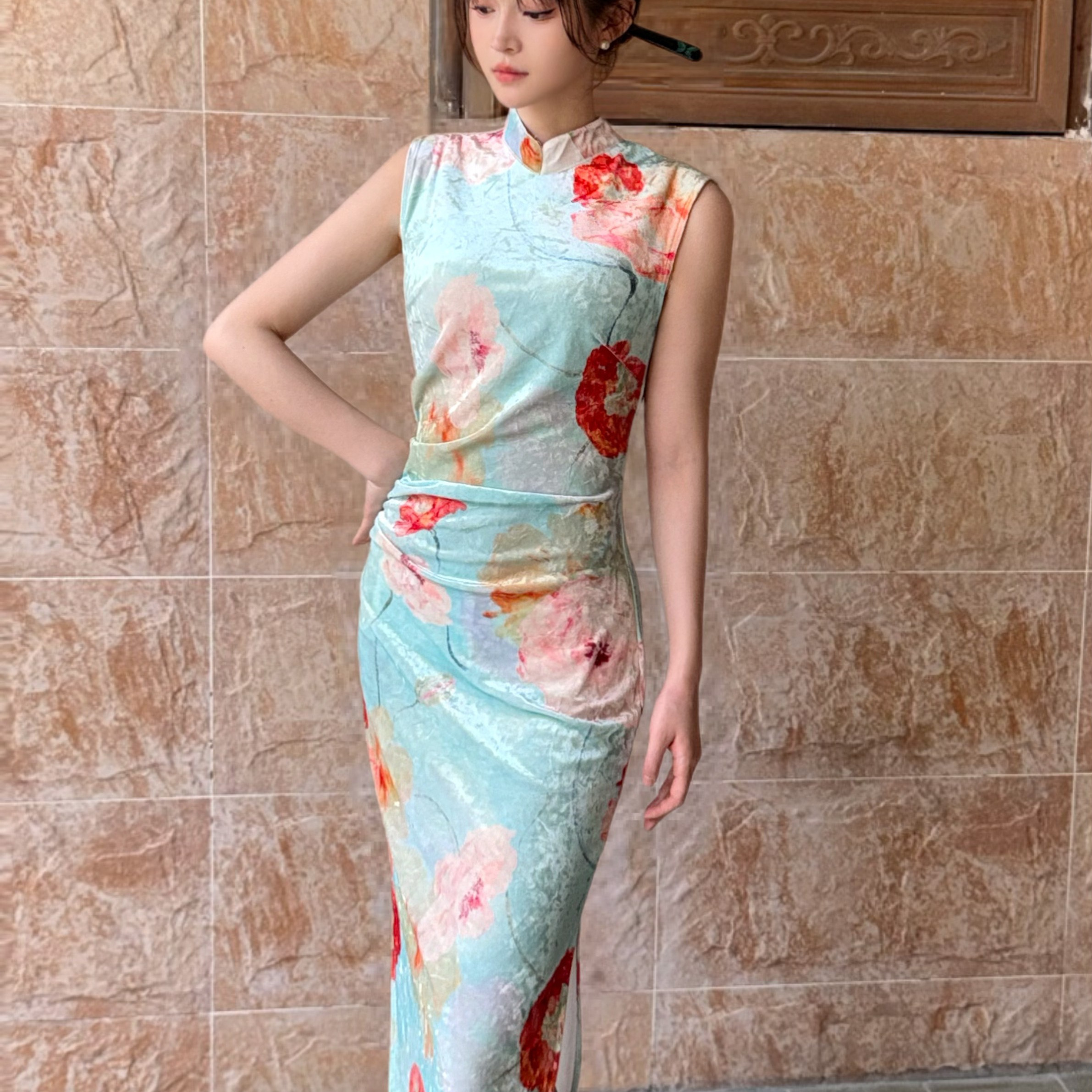 澜竹春夏款新中式国风改良绿色丝绒旗袍年轻气质修身无袖显瘦收腰