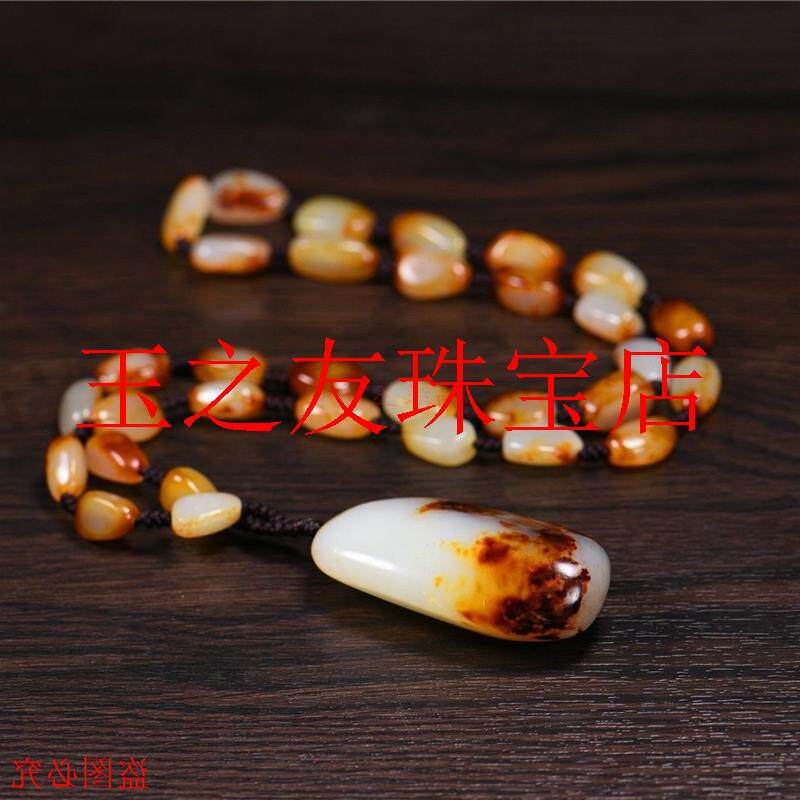 新疆和田玉观音吊坠白玉红沁皮籽料原石兰花指一念成佛挂件手把件