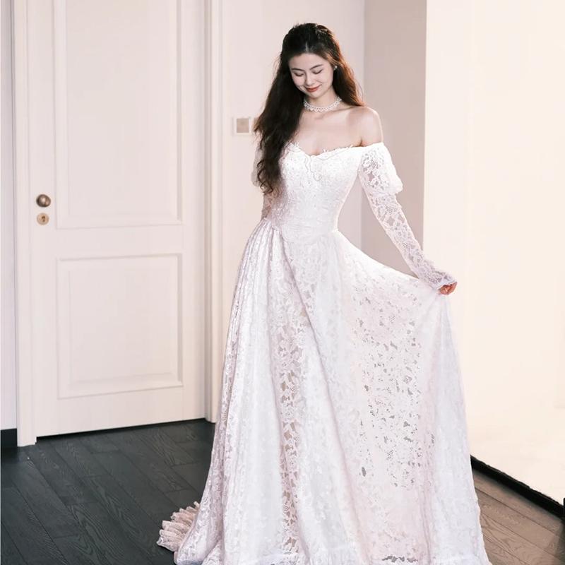 高端气质订婚礼服轻婚纱